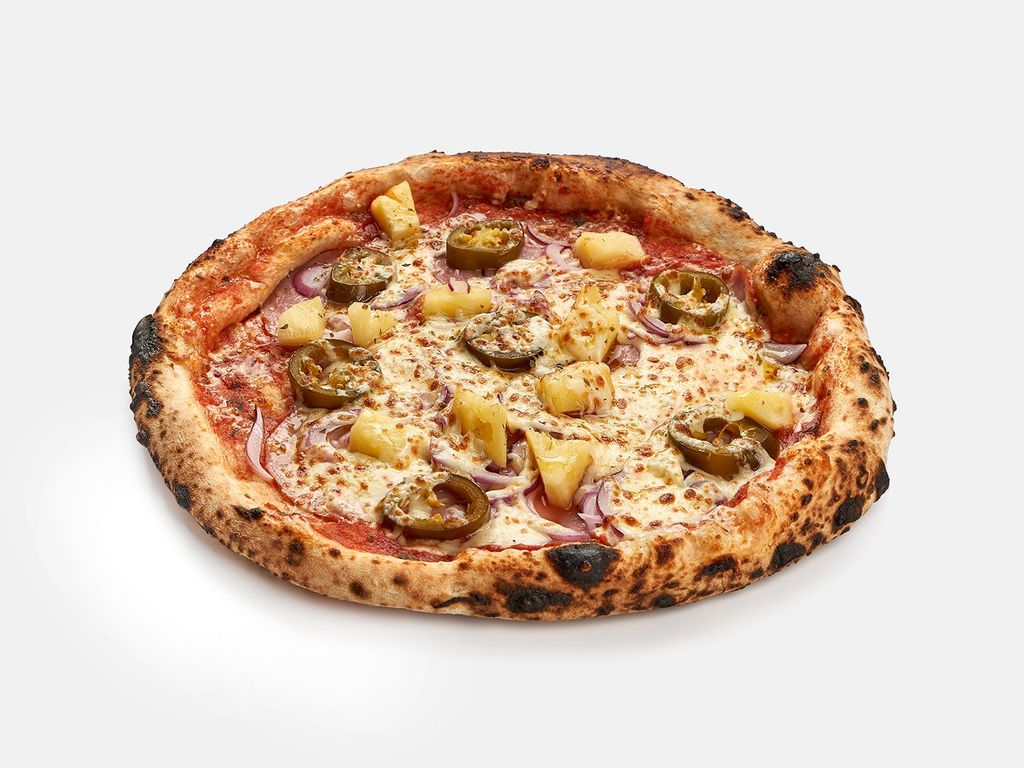 Пицца острая. Неаполитанская пицца вид сверху. Деденево заказать пиццу. Николаевский пицца заказать