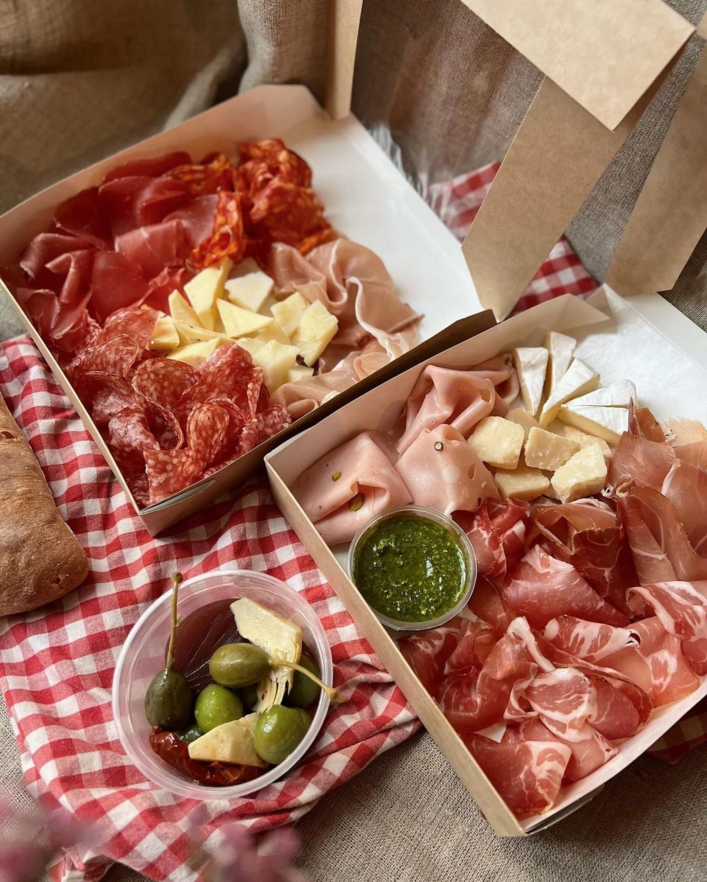 Доски Доставка еды и продуктов на дом из итальянской лавки и бара ...