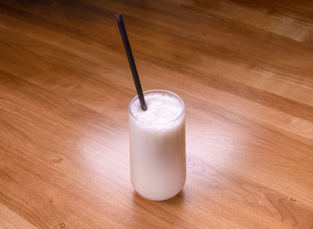 Молочный коктейль Черная смородина