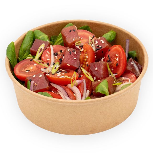 Тунец с томатами салат